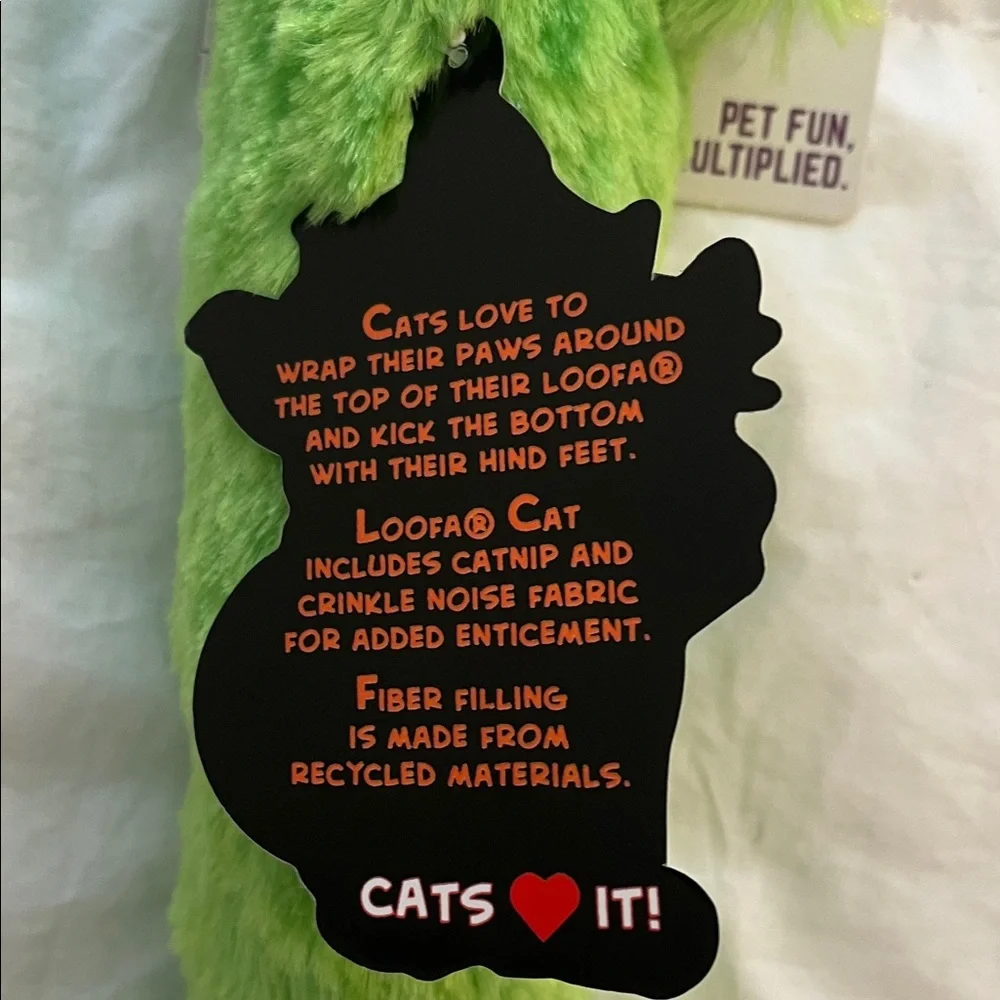 NWT Multipet Green Loofa Plush Cat Toy with Catnip